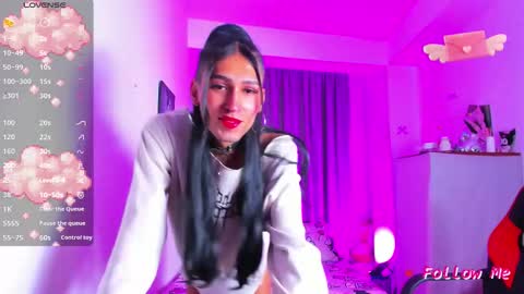 Jade Benett online show from 18, 10, 2025