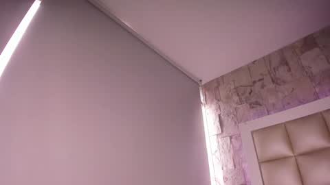 jadeestudios online show from 4, 2, 2025