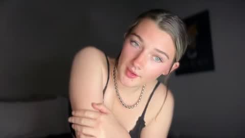Jade james online show from 28, 6, 2026