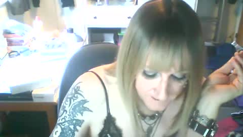 Jademinx online show from 23, 1, 2025
