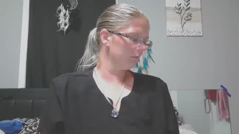 JadeLuv online show from 17, 9, 2025