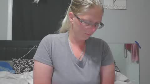 JadeLuv online show from 2, 10, 2025