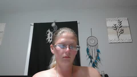 JadeLuv online show from 23, 10, 2025