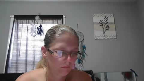 Snapshot of jadeluv chatting on 28, 6, 2026 JadeLuv online show from 28, 6, 2026