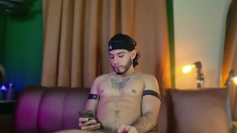 Snapshot of jadenfeynman chatting on 6, 11, 2025 Jaden Feynman online show from 6, 11, 2025