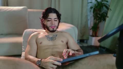 Snapshot of jadenfeynman chatting on 19, 12, 2025 Jaden Feynman online show from 19, 12, 2025