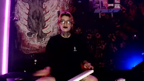 Alex and Venus online show from 25, 7, 2026