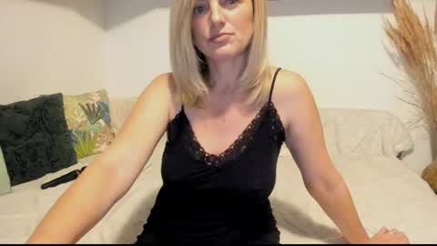 elena online show from 12, 11, 2025