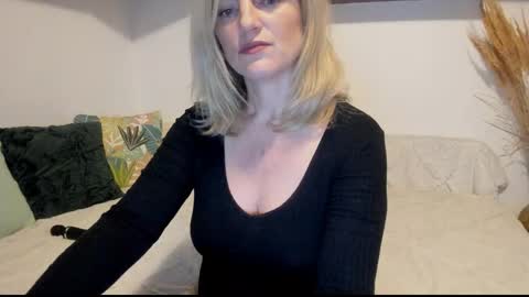 elena online show from 16, 11, 2025