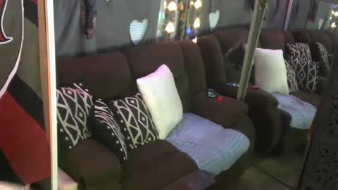 Snapshot of jaebaegoandslay chatting on 3, 3, 2025 Jamie Rose Queenschild ever... online show from 3, 3, 2025