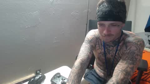 Snapshot of jake265897 chatting on 8, 10, 2025 showingitoff online show from 8, 10, 2025