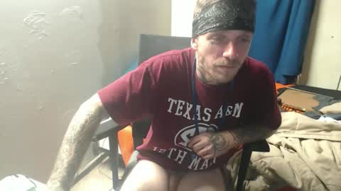 Snapshot of jake265897 chatting on 15, 10, 2025 showingitoff online show from 15, 10, 2025