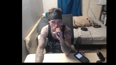 Snapshot of jake265897 chatting on 6, 11, 2025 showingitoff online show from 6, 11, 2025