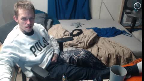 Snapshot of jake265897 chatting on 11, 11, 2025 showingitoff online show from 11, 11, 2025