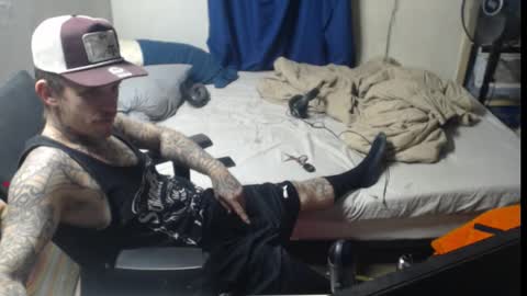 Snapshot of jake265897 chatting on 15, 11, 2025 showingitoff online show from 15, 11, 2025