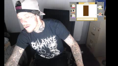 Snapshot of jake265897 chatting on 17, 12, 2025 showingitoff online show from 17, 12, 2025