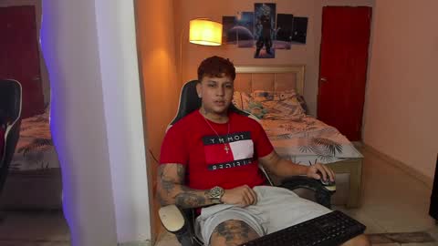 Snapshot of jake_pons chatting on 18, 12, 2024 Jake Pons online show from 18, 12, 2024