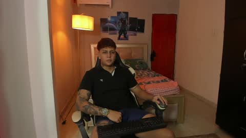 Snapshot of jake_pons chatting on 24, 12, 2024 Jake Pons online show from 24, 12, 2024