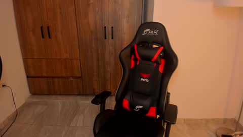 Snapshot of jake_pons chatting on 10, 9, 2025 Jake Pons online show from 10, 9, 2025