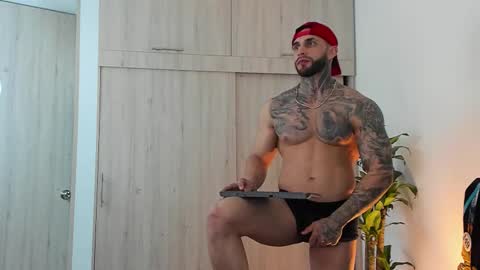 Snapshot of jakeortega chatting on 24, 10, 2025 Jake Orthega online show from 24, 10, 2025