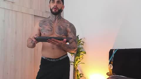 Jake Orthega online show from 6, 11, 2025