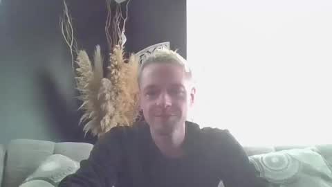 jakjakrabbit online show from 11, 10, 2025