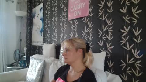 JAKKI LOUISE pornstar online show from 8, 9, 2025