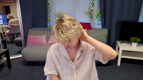 Snapshot of jamemiller chatting on 3, 3, 2026 JameMiller online show from 3, 3, 2026