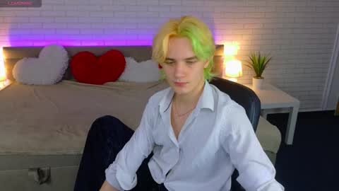 Snapshot of jamemiller chatting on 19, 3, 2026 JameMiller online show from 19, 3, 2026