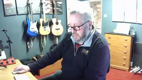 Andrew James online show from 22, 9, 2025