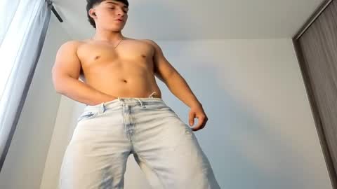 james_silva1 online show from 27, 4, 2026