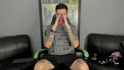 Jamesinked  online show from 8, 12, 2024