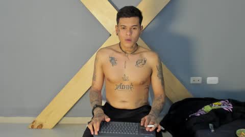 Jamesinked  online show from 10, 12, 2024