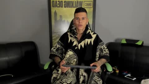 Jamesinked  online show from 20, 12, 2024