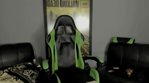 Jamesinked  online show from 1, 3, 2025