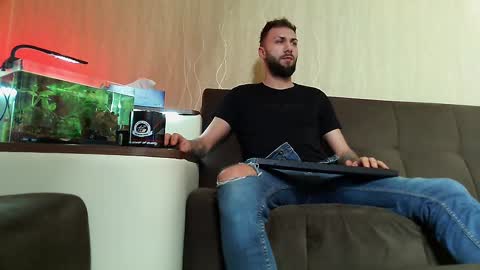 Snapshot of jamienoxus chatting on 12, 3, 2025 Robbie online show from 12, 3, 2025