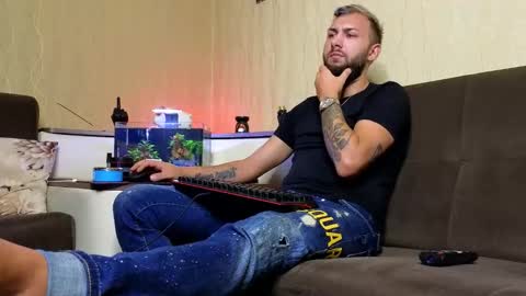 Snapshot of jamienoxus chatting on 10, 9, 2025 Robbie online show from 10, 9, 2025