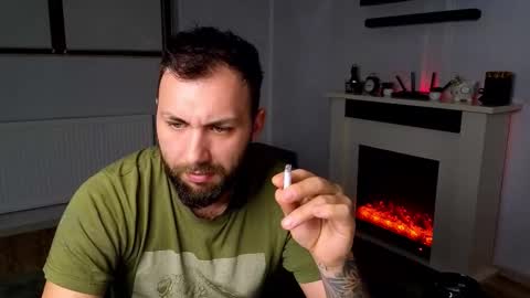 Snapshot of jamienoxus chatting on 14, 11, 2025 Robbie online show from 14, 11, 2025