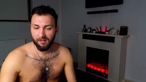 Snapshot of jamienoxus chatting on 15, 11, 2025 Robbie online show from 15, 11, 2025