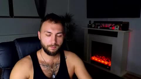 Snapshot of jamienoxus chatting on 26, 11, 2025 Robbie online show from 26, 11, 2025