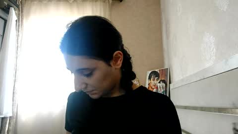 Niki online show from 9, 5, 2026