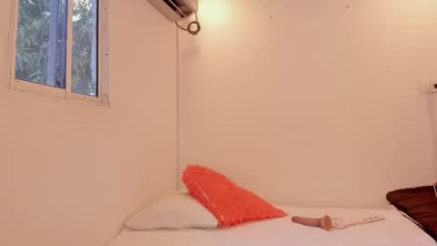 Jane  M online show from 28, 2, 2025