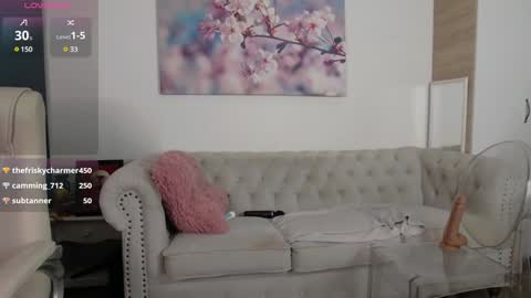 Janelle Brown online show from 30, 1, 2025