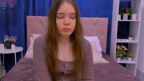 Snapshot of janenichols chatting on 18, 12, 2025 Jane online show from 18, 12, 2025