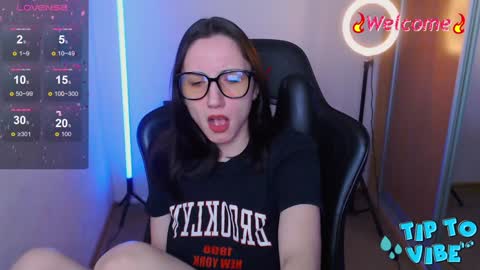 Jane Roger online show from 3, 12, 2024