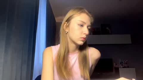 Snapshot of janitamunerlyn chatting on 18, 12, 2025 Stacy online show from 18, 12, 2025