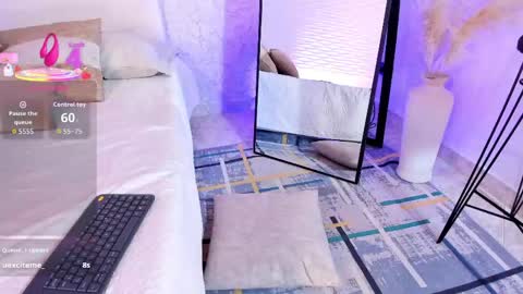    online show from 23, 4, 2026