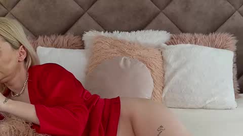 jaquelinemerlot online show from 3, 2, 2025