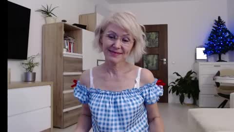 Snapshot of jasmin18v chatting on 5, 12, 2024 Jasmin room for people 40 online show from 5, 12, 2024