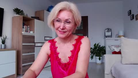 Snapshot of jasmin18v chatting on 19, 2, 2026 Jasmin room for people 40 online show from 19, 2, 2026